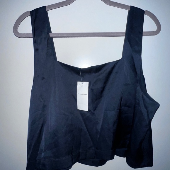 Abercrombie & Fitch Black Crop Top - Picture 1 of 6